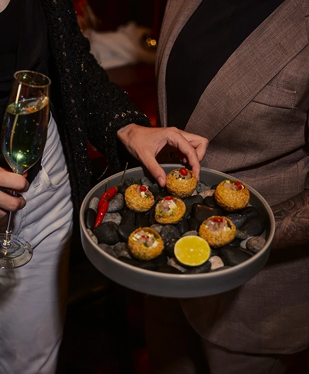 pani-puri-appetizers-platter